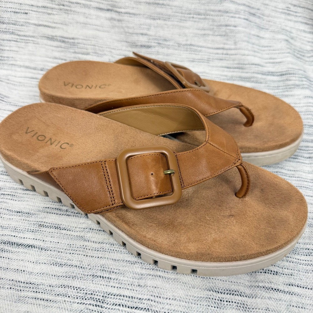 Vionic Women's Tan Leather Buckle Flip Flop Sandals Sz 8 Comfort Memory Foam